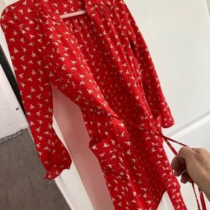 A pretty dress red with grey birds knee high